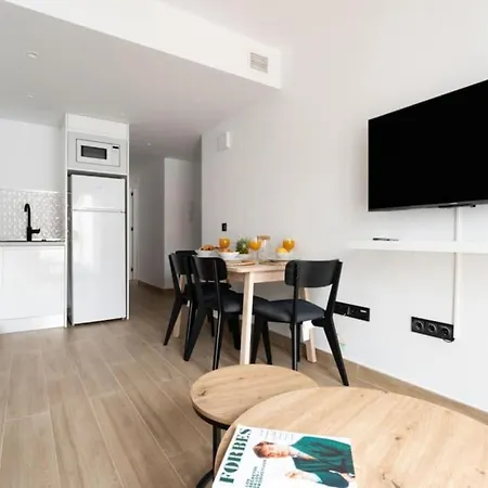 Ct 326 - Faro's Center - Close To & Amenities