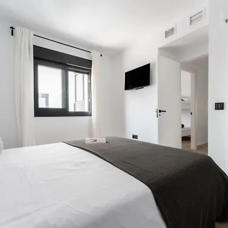 Ct 326 - Faro's Center - Close To & Amenities Apartment Fuengirola