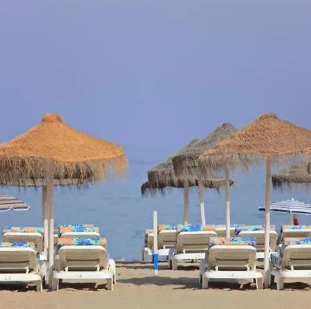 Ct 326 - Faro's Center - Close To & Amenities *