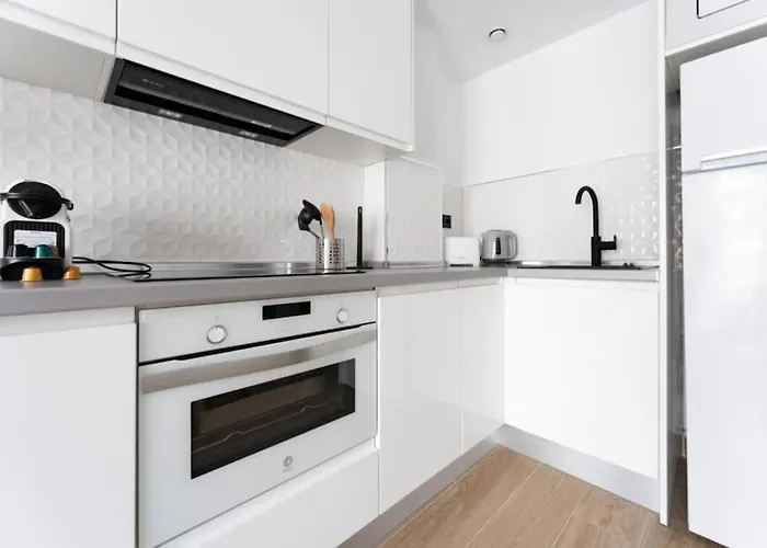 Ct 326 - Faro's Center - Close To & Amenities Fuengirola